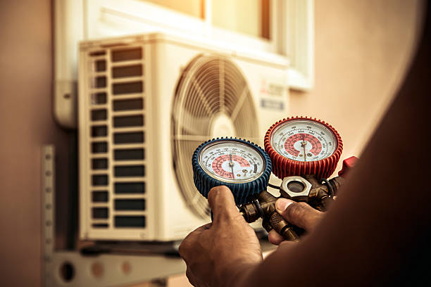 Professional Ac Installation technician working in North Easton, MA